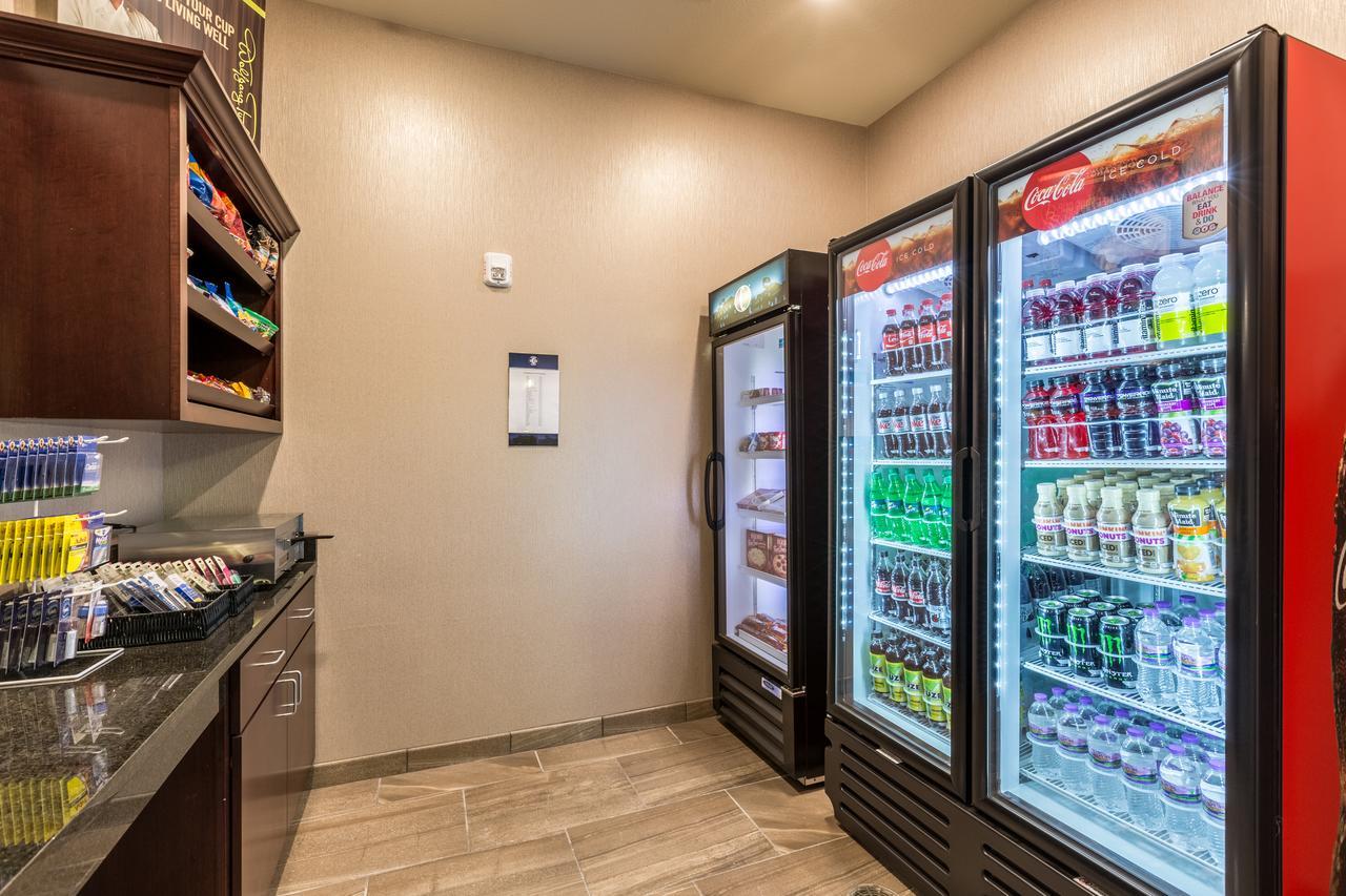 Cobblestone Hotel & Suites Hartford Ngoại thất bức ảnh
