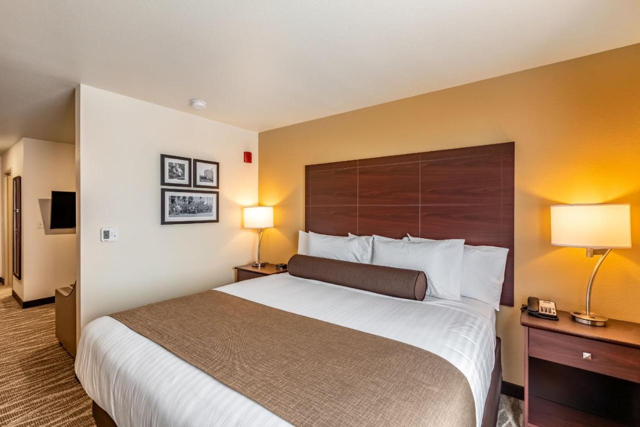 Cobblestone Hotel & Suites Hartford Ngoại thất bức ảnh