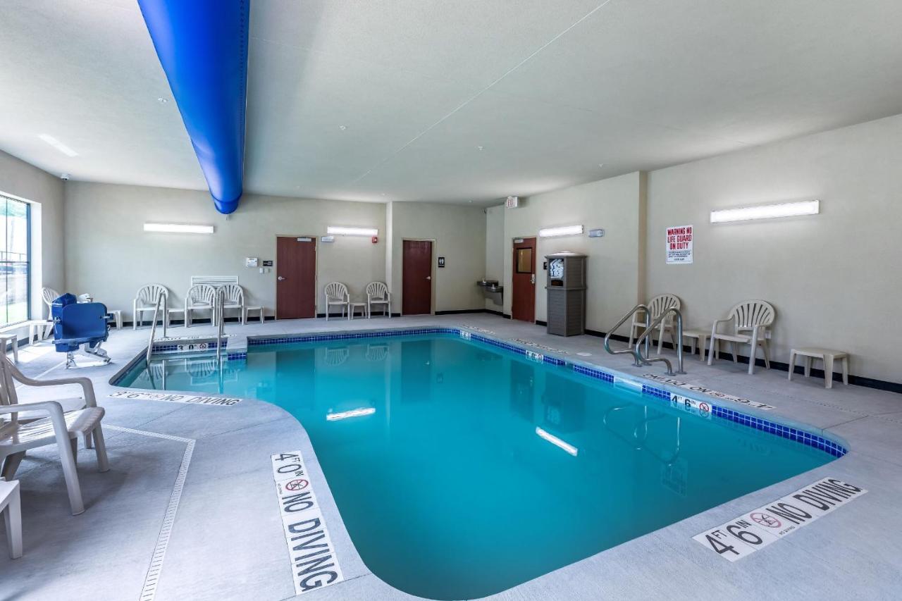 Cobblestone Hotel & Suites Hartford Ngoại thất bức ảnh