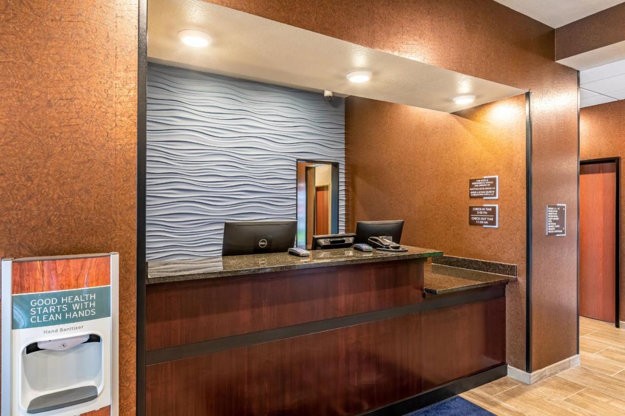Cobblestone Hotel & Suites Hartford Ngoại thất bức ảnh