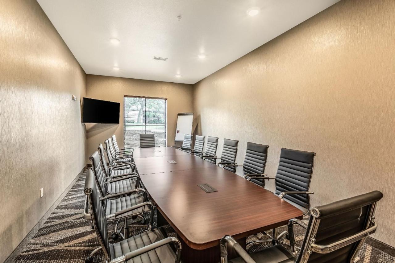 Cobblestone Hotel & Suites Hartford Ngoại thất bức ảnh