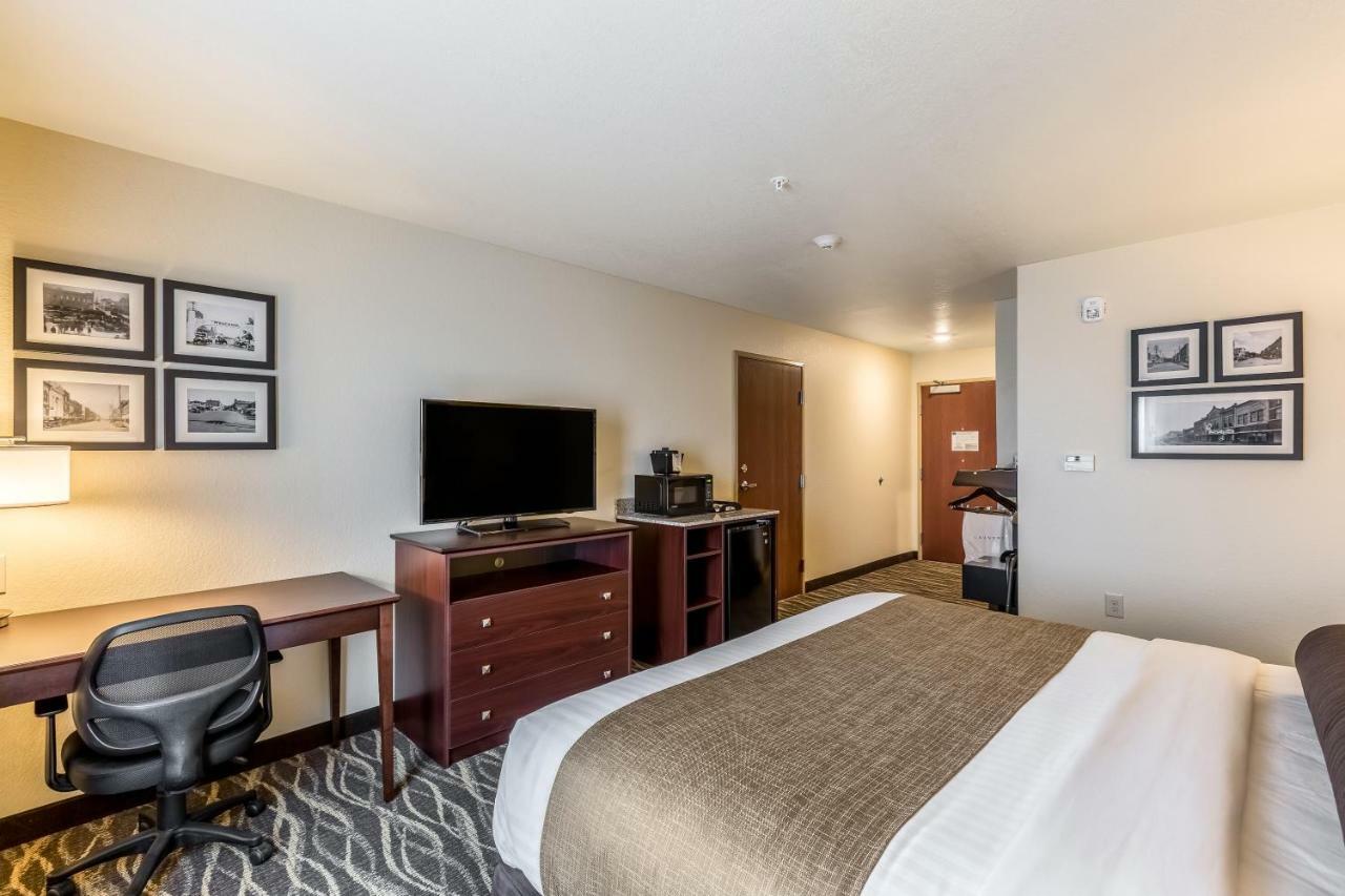 Cobblestone Hotel & Suites Hartford Ngoại thất bức ảnh