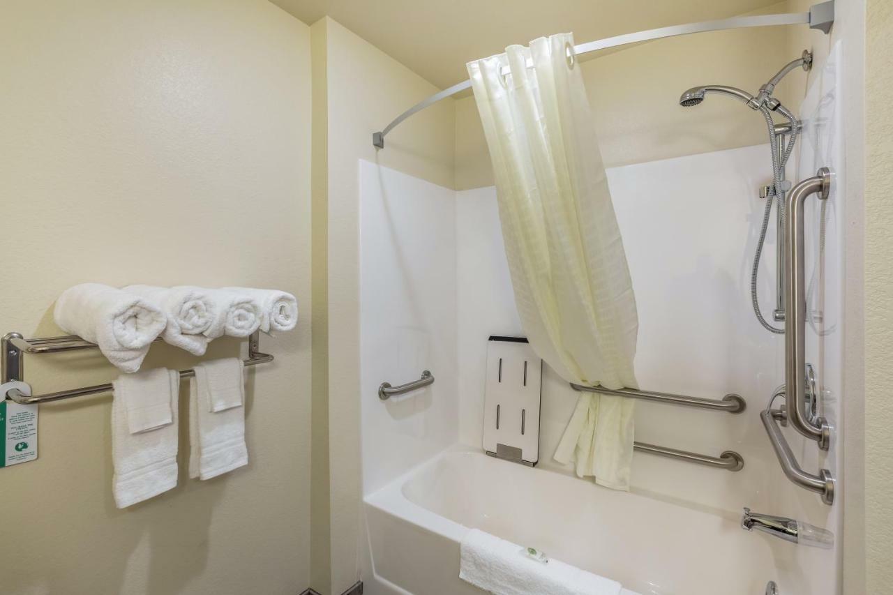 Cobblestone Hotel & Suites Hartford Ngoại thất bức ảnh
